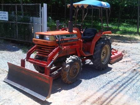 ขายรถไถ Kubota L1-20 (4WD) 2เพลา พร้อมดันหน้าและตัวตัดหญ้า