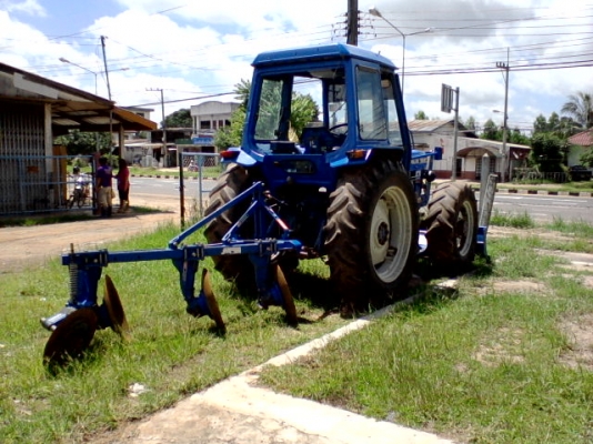 Ford 6610 2 เพลา เก่านอก ออกทะเบียนแล้ว อุปกรณ์ครบ ราคาถูก