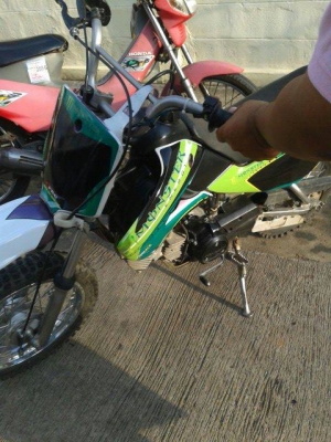 รถวิบากเล็ก kawasaki ของแท้เดิมๆ ลดราคาจะเปลี่ยนแนว..22000บาท