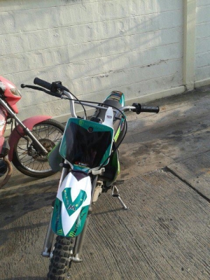 รถวิบากเล็ก kawasaki ของแท้เดิมๆ ลดราคาจะเปลี่ยนแนว..22000บาท