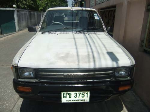 TOYOTA MITGHTY-X 2.5 CAB ปี 90 สีขาว มีพาวเวอร์