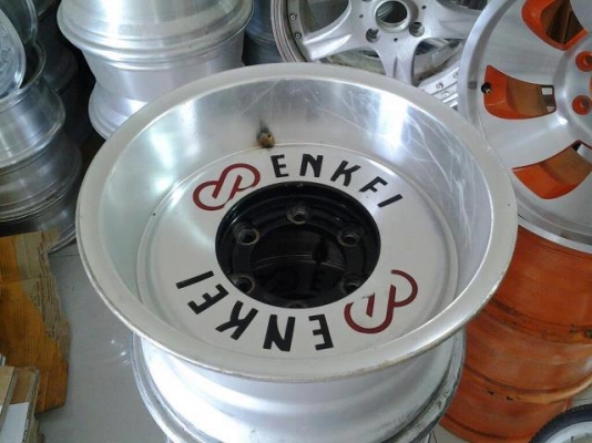 ล้อแม็ก Enkei 15x8.5นิ้ว ET-20 ล้อแม็ก Enkei 15x8.5นิ้ว ET-20