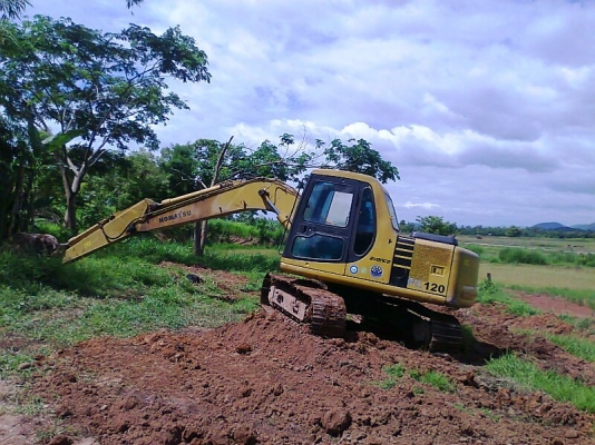 ขายด่วน..รถขุด KOMATSU PC120-6E S/N 6336x รุ่นพิเศษ ระบบไฟฟ้าครบ มีทะเบียนครบ.