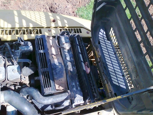 ขายด่วน..รถขุด KOMATSU PC120-6E S/N 6336x รุ่นพิเศษ ระบบไฟฟ้าครบ มีทะเบียนครบ.