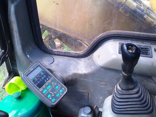 ขายด่วน..รถขุด KOMATSU PC120-6E S/N 6336x รุ่นพิเศษ ระบบไฟฟ้าครบ มีทะเบียนครบ.