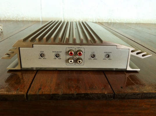 (ขอขอบคุณผู้ซื้อที่ขับรถมาจากพระราม 2 เป็นอย่างสูงครับ)ขาย เพาเวอร์แอมป์ ZULEX ZL8601 คลาส D 3200W 2,500 บาท ต่อรองมา ขายได้ขายเลย สามพราน นครปฐม