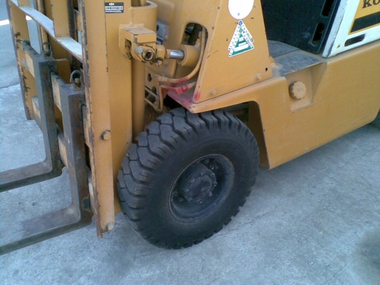 ต้องการขายรถฟอร์คลิฟต์ยี่ห้อ komatsu-sg15-12 รถนำเข้าจากญี่ปุ่น ต้องการขายรถฟอร์คลิฟต์ยี่ห้อ komatsu-sg15-12 รถนำเข้าจากญี่ปุ่น