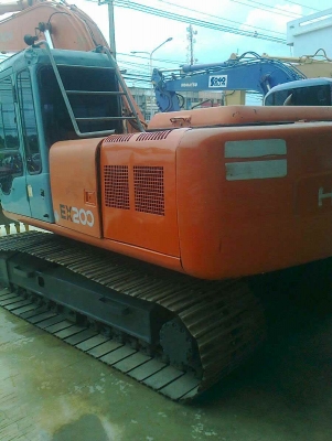 แบคโฮ HITACHI EX200-3 ไฟฟ้าครบ เอวแน่น ช่วงล่างเต็ม