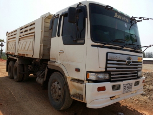 ขายรถบรรทุก HINO 220 hp ปี 37