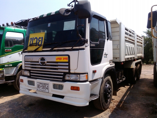ขายรถบรรทุก HINO 220 hp ปี 37