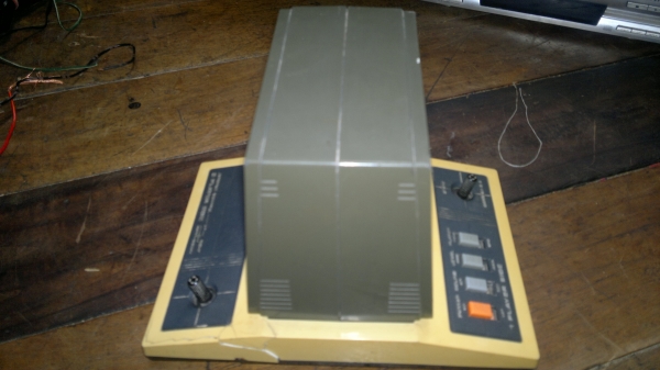 ขายเกมส์รุ่นเก่าใช้ได้เป็นแบบหลอกฟูลออเรสเซนเล่นได้2คน