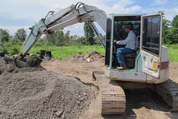 ขายแบคโฮ KOMATSU รุ่น 5 PC-70