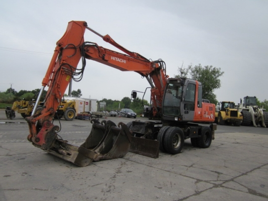 รถขุดล้อยาง ZAXIS 160W  ฮิตาชิ  สภาพพร้อมใช้งานนำเข้าจากนอก สนใจติดต่อเจี๊ยบได้เลยค่ะ โทร 087-3310254 ค่ะ