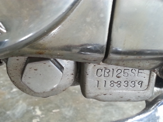 ลดสุดๆราคาไม่รวมส่งขาย CB125 ชุบทั้งคัน ทะเบียนพร้อมโอนไม่ขาดต่อ 26000 ลดสุดๆราคาไม่รวมส่งขาย CB125 ชุบทั้งคัน ทะเบียนพร้อมโอนไม่ขาดต่อ 26000