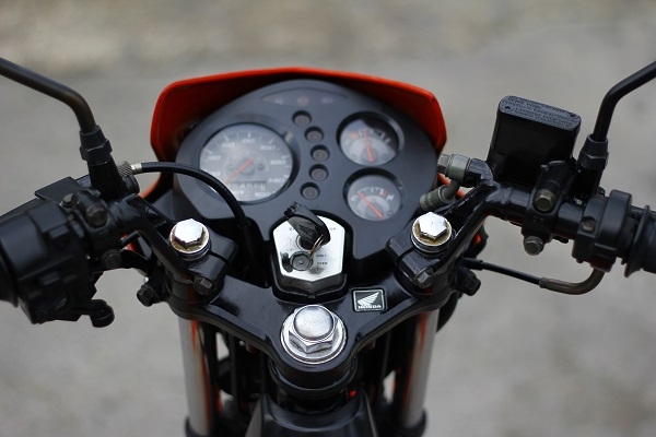 ขาย โซนิคตัวใหม่ ปี 48  ล้อทองสวยๆ