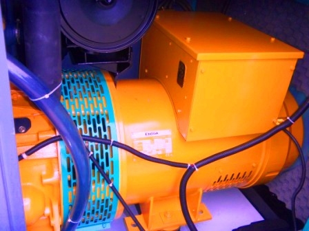 ขายเครื่องปั่นไฟนำเข้าประกอบใหม่ 100/120 Kva.รับประกัน 6 เดือน(เซอร์วิสฟรีตลอดอายุการใช้งาน) ขายเครื่องปั่นไฟนำเข้าประกอบใหม่ 100/120 Kva.รับประกัน 6 เดือน(เซอร์วิสฟรีตลอดอายุการใช้งาน)