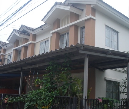 ขอขายบ้านทาวเฮาท์ สองชั้น ขอขายบ้านทาวเฮาท์ สองชั้น