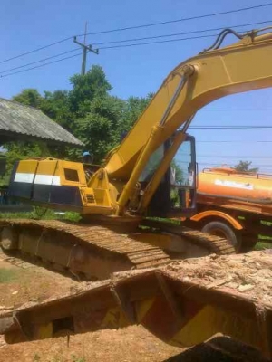 komatsu 200-5 เครื่องเดิม ปั้มเดิม แอรเย็น ไฟฟ้าตัด เล่มทะเบียนพร้อมโอน