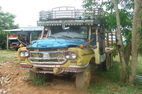 ขายเทรเลอร์สิบล้อ ราคาเบา ๆ