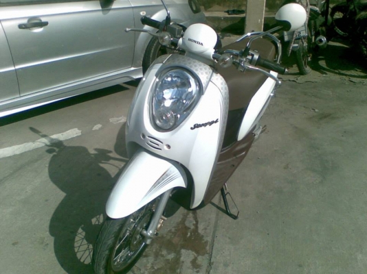 Scoopy &ndash; i ลายคลาสสิค ปี 2554 รถสวยจริง สนใจลดได้