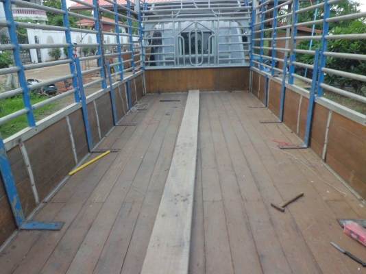 ขายด่วน6ล้อ HENO 140HP    780 000