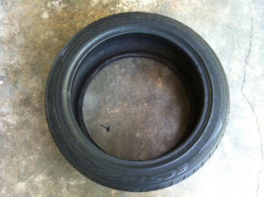 ขาย เศษยาง KAMHO 235/45r18 เมดอิน KOREA ปลายปี 09 ดอกหนา ไม่รั่ว ไม่บวม มี 1 เส้น ต่อรองได้ สามพราน นครปฐม