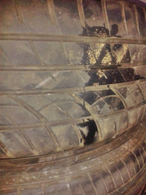 ขายแม็กสวยสภาพดีพร้อมยางขอบ 17  4 รู 100 สีดำแบล็คโคมเจ้าของขายเอง