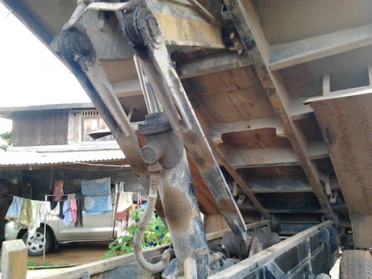 ***ขายแล้วครับขอบคุณ Truck2handขาย กระบะเหล็กดั๊มดิน พร้อมอุปกรณ์ครบชุด  สภาพดี วางไอ้หลงTD อยู่ พื้นดีข้างดีไม่มีผุ คัสซีสวย พร้อมใช้งาน ราคาต่อรองได้ครับ