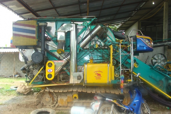 ขายรถเกี่ยวข้าว เกษตรพัฒนา ปี 2550