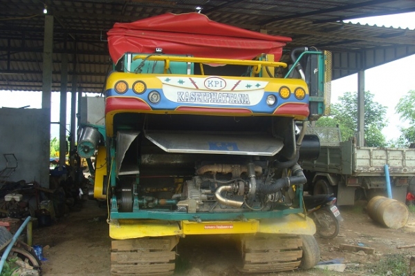 ขายรถเกี่ยวข้าว เกษตรพัฒนา ปี 2550 ขายรถเกี่ยวข้าว เกษตรพัฒนา ปี 2550