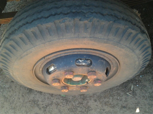 ***ขายแล้วครับขอบคุณ Truck2hand ขาย 6ล้อ 100แรง โน BOOK เข้าไร่เข้าสวน ทำเทเลอร์ ISUZU ELF 100HP เครื่องเดิม ติดง่ายวิ่งดีแรงดี ไม่หลวม เกียร์เดิม ช่วงล่างใหญ่ คานหน้า-เฟืองท้าย 115 คัสซีสวยมากเดิมๆไม่มีผุไม่บวม วางเหล็กเสริมบนแข็งแรง กระบะคาร์โก้พื้นไม้