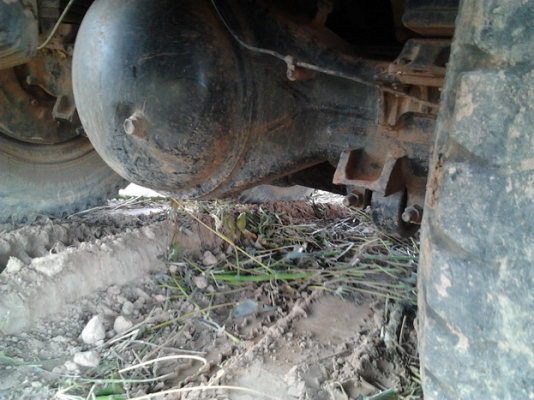 ***ขายแล้วครับขอบคุณ Truck2hand ***ปรับราคา ขาย 10ล้อหัวยาว2เพลาไม่ดั๊ม ช่วงล่างใหญ่ๆ ISUZU TX 165HP เครื่อง6BD1 165HP แห้งดี แรงไม่หลวม แปลงเกียร์สายสั้น พ.ธรรมดา คานหน้าใหญ่ ช่วงล่าง2เพลาใหญ่ ของJUMBO คัสซีดี ไม่ผุ มีเก็บงานมาบ้าง สโลวอินเตอร์4สปีด กระบ