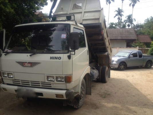 รถฮีโน่ 6 ล้อดั้ม KM777   117 แรงม้า  สนใจติดต่อ 081 - 6079515