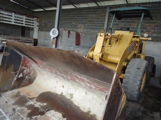 ต้องการขายรถตัก komatsu510 กรองคู่ แขนยาว