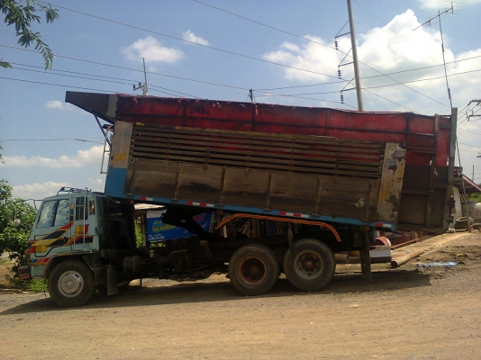 ขายด่วน10ล้อดั้มอีซุซุรอกกี้รถห้างแท้คอกเกษตรรถสวยพร้อมใช้ราคาถูก