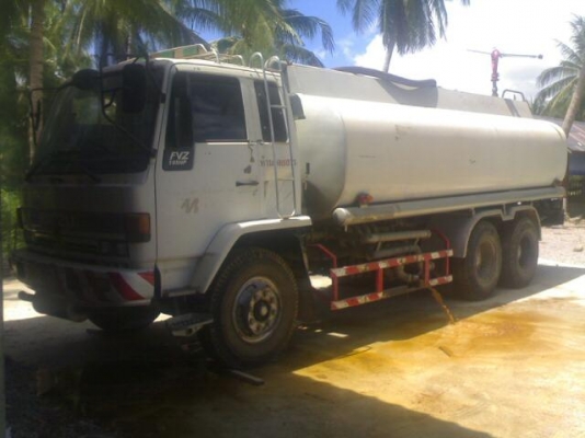 ขาย อีซุ 195 แรง 2 เพลา / บรรทุกน้ำ 16,000 ลิตร ( เกียร์ ZF )