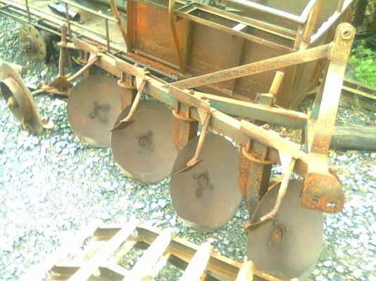 อุปกรณ์รถไถมือสองหลายรุ่น หลายขนาด ราคาถูก