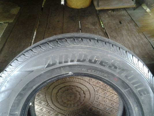 ขายยาง205ขอบ15สภาพ90\% ขายยาง205ขอบ15สภาพ90\%