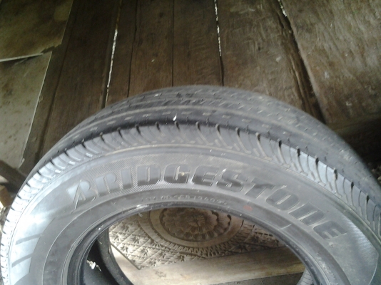 ขายยาง205ขอบ15สภาพ90\% ขายยาง205ขอบ15สภาพ90\%