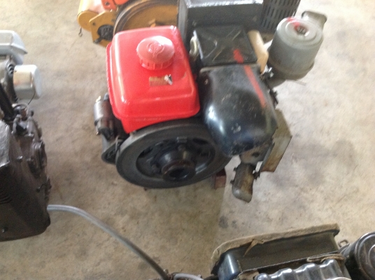 ขายเครื่องยันม่าร์สูบเดียวเก่าญี่ปุ่น ขนาด 5 แรงม้า ควงได้ สตาร์ดกุญแจได้