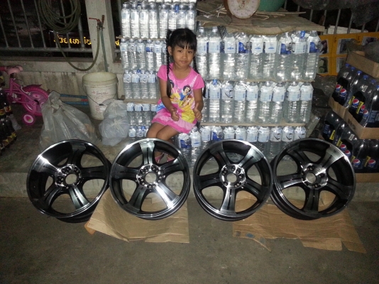 max lenso18&times;8"ลดราคา