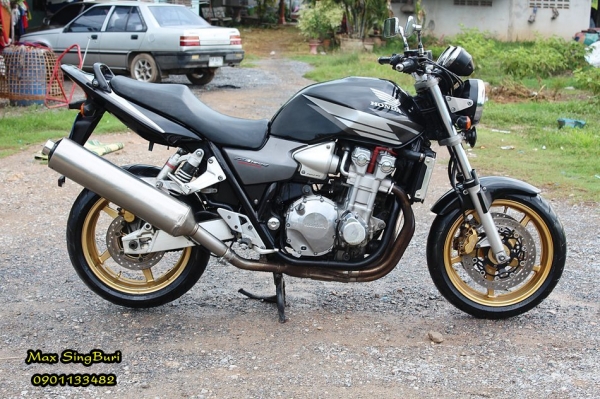 แม็กสิงห์บุรี//CB1300 ปี2004 เครื่องดี เดิมๆ ทะเบียนแท้ๆ โอนขนส่ง จด สมอ โครตถูกๆ 255000 ด่วน