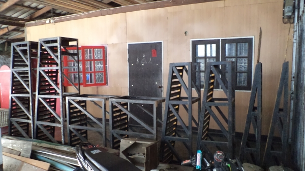 สะพานล้างรถ ซ่อมรถ