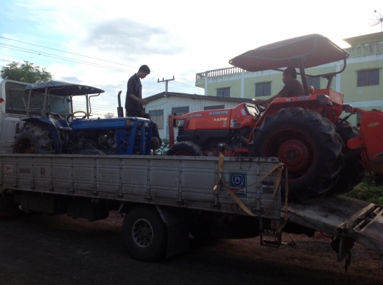 ปัญญาแทรคเตอร์มาแล้ว...จัดมาให้ครับ คูโบต้า L4508 พร้อมใบมีดตราช้าง โรตาลี่ ตราช้าง สภาพสวยแบบเดิมๆคับ