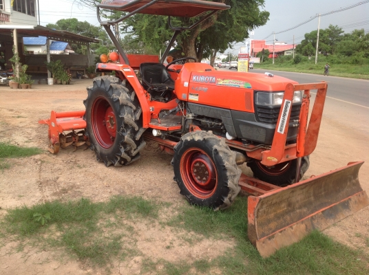 ปัญญาแทรคเตอร์มาแล้ว...จัดมาให้ครับ คูโบต้า L4508 พร้อมใบมีดตราช้าง โรตาลี่ ตราช้าง สภาพสวยแบบเดิมๆคับ