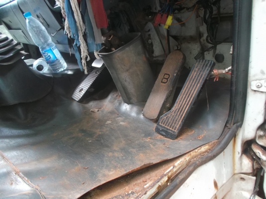 ขายด่วนรถสิบล้อFL1761เพลาไมดรั้มเครือง185แรงม้า