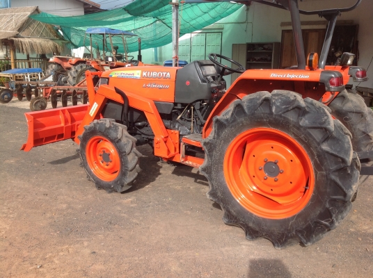 ปัญญาแทรคเตอร์มาแล้ว...จัดมาให้คับ คูโบต้า L4508 DI พร้อมใบมีด เดิมๆคับ พร้อมเล่มทะเบียน
