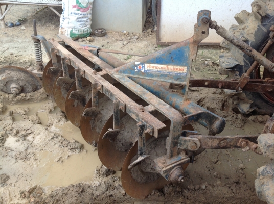 ปัญญาแทรคเตอร์มาแล้ว...จัดมาให้ครับ อีเซกิ TS 3510 ใบมีดและผาน 6