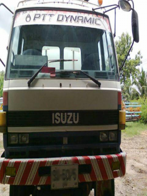 ขายรถบรรทุกน้ำมัน Isuzu jumbo หัว Rocky เครื่อง EP100 -260 แรง ขนาด 15,000 ลิตร โหลดล่าง ทะเบียนพร้อม