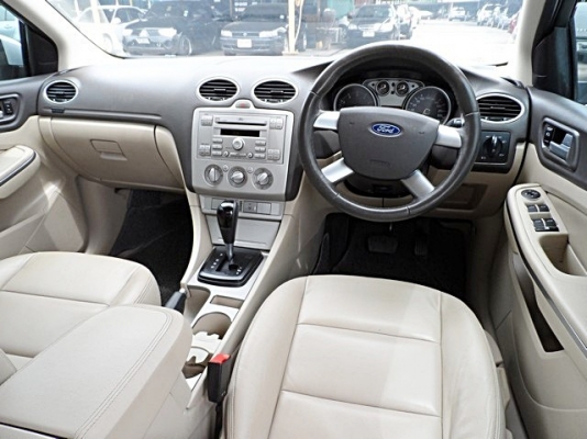 FORD FOCUS 1.8 AUTO ปี 2009 รถสวยมือเดียวออกห้าง ผู้หญิงใช้ FORD FOCUS 1.8 AUTO ปี 2009 รถสวยมือเดียวออกห้าง ผู้หญิงใช้